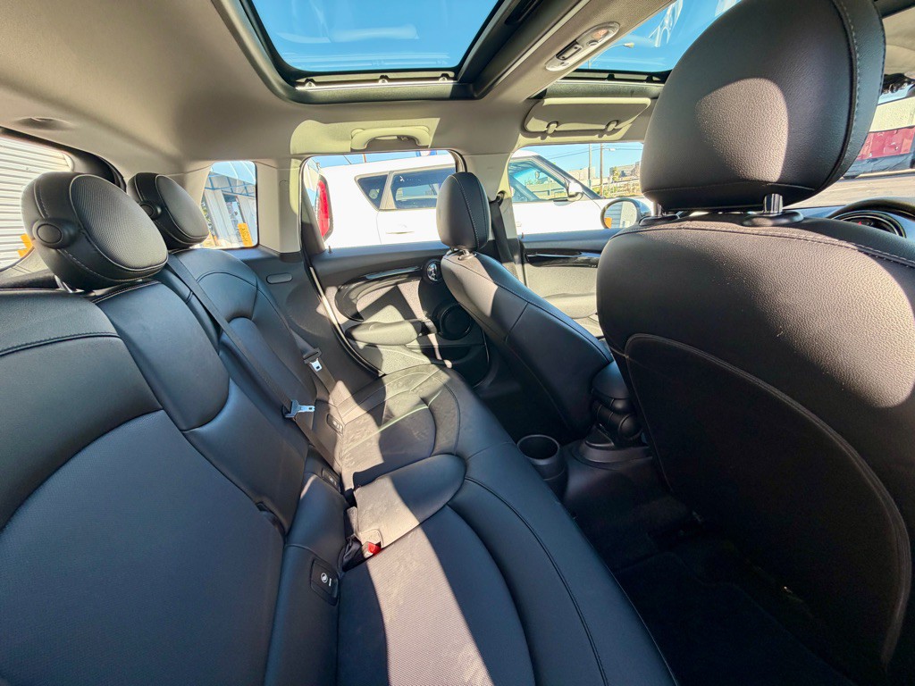 2019 MINI Cooper Image 47