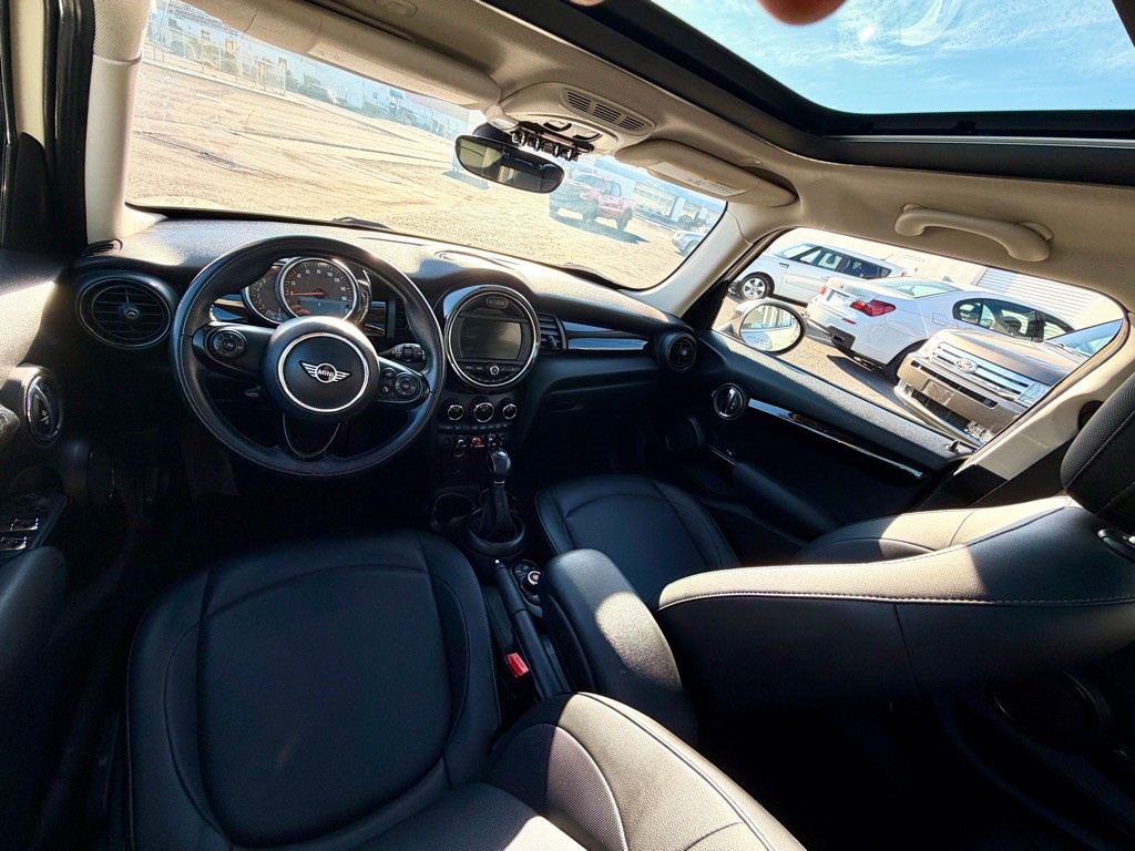 2019 MINI Cooper Image 54