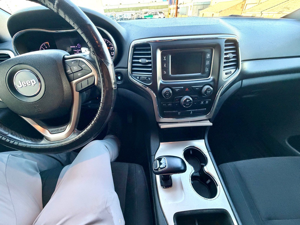 2015 Jeep Grand Cherokee Image 37