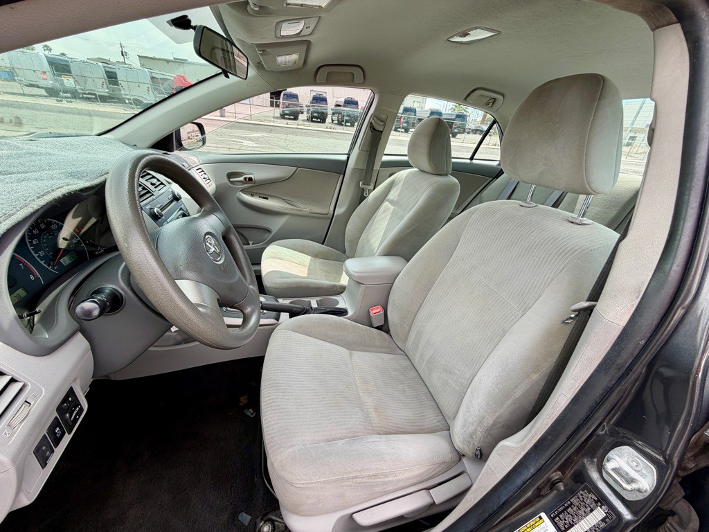 2010 Toyota Corolla Image 12