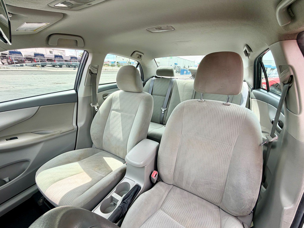 2010 Toyota Corolla Image 13