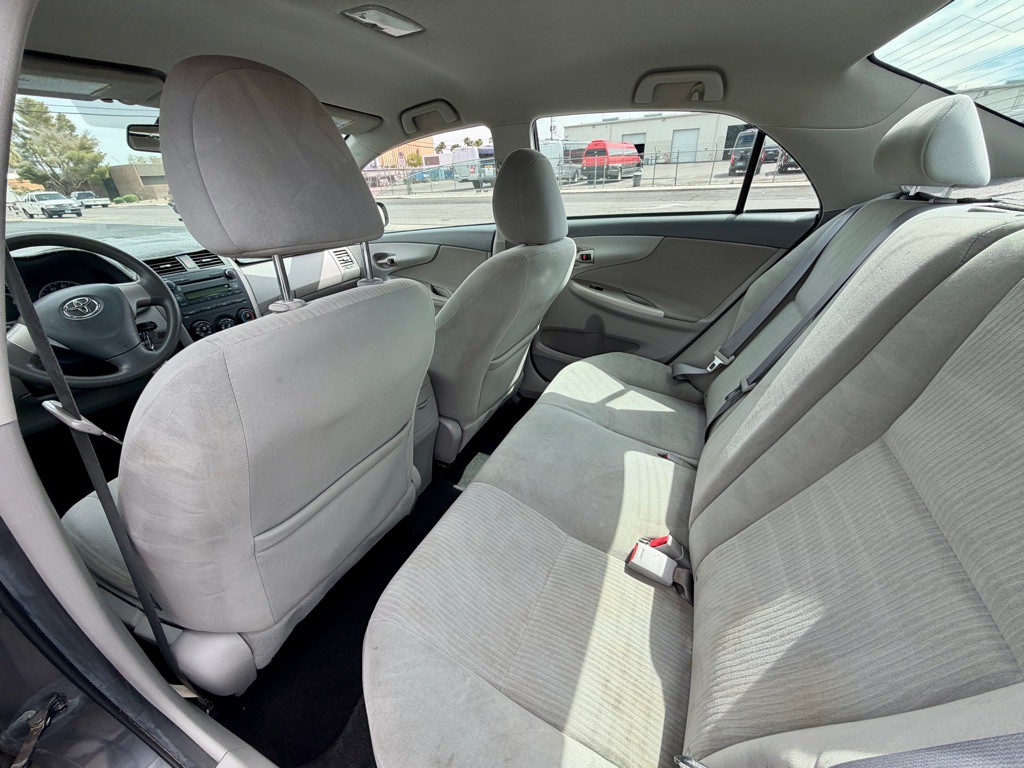 2010 Toyota Corolla Image 14