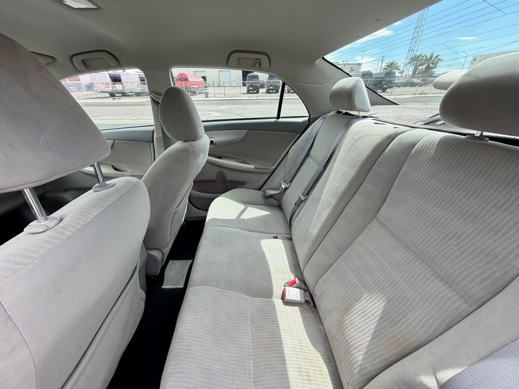 2010 Toyota Corolla Image 16