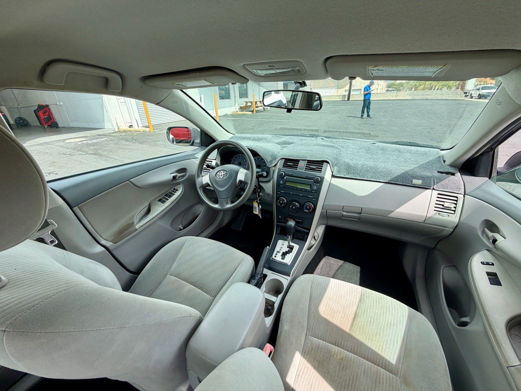 2010 Toyota Corolla Image 18