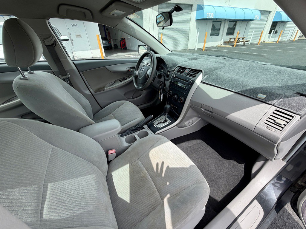 2010 Toyota Corolla Image 19