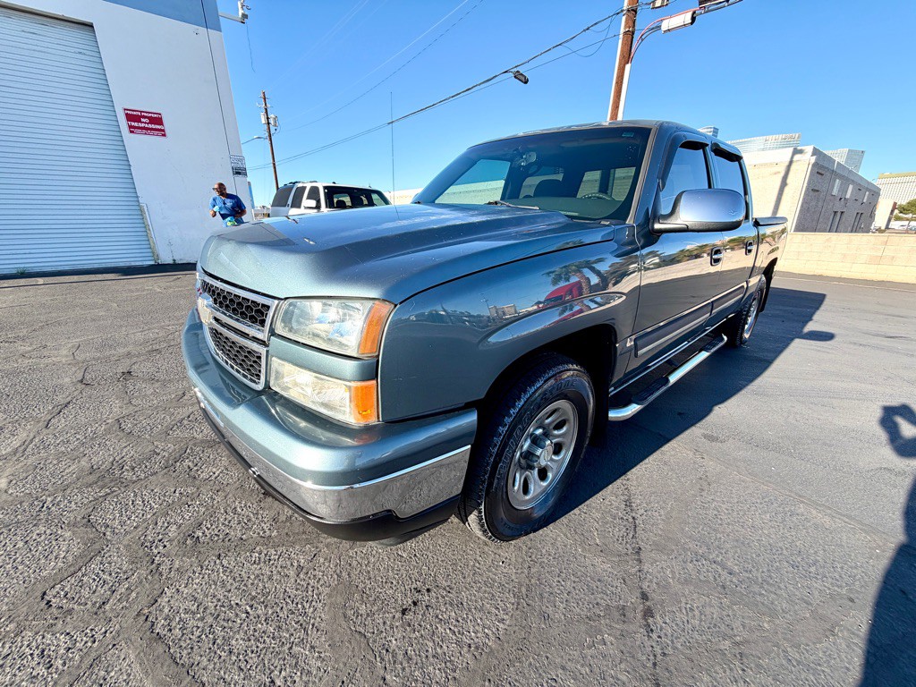 2006 Chevrolet Silverado 1500 Image 3