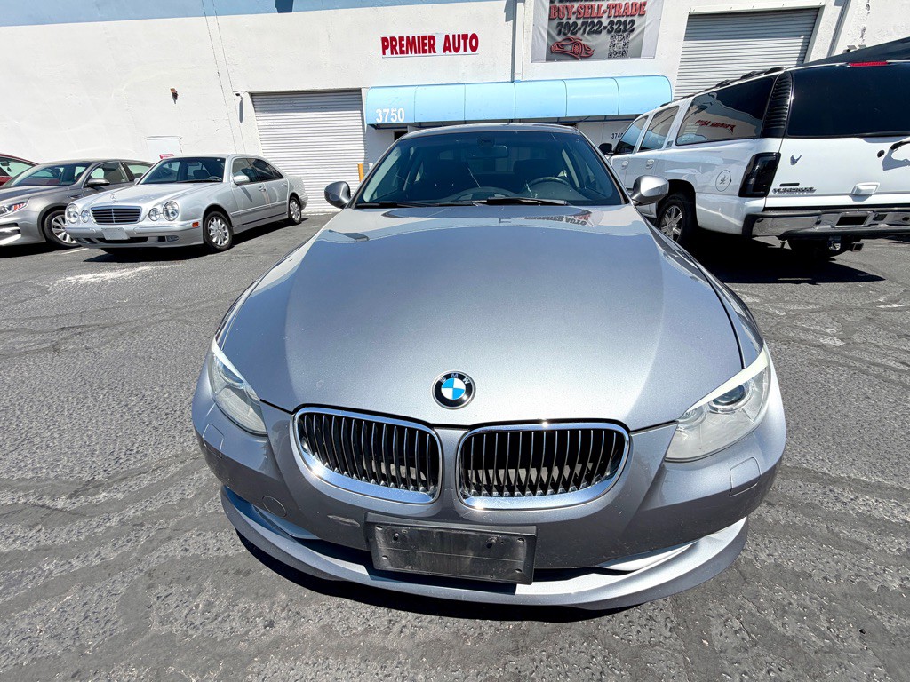 2011 BMW 3 Series Image 37