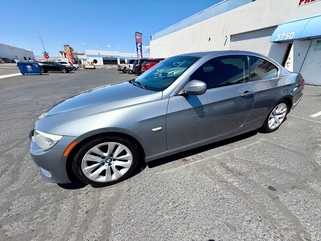 2011 BMW 3 Series Image 39