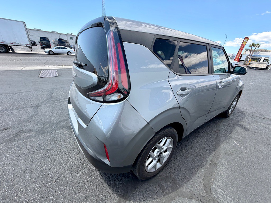 2023 Kia Soul Image 5