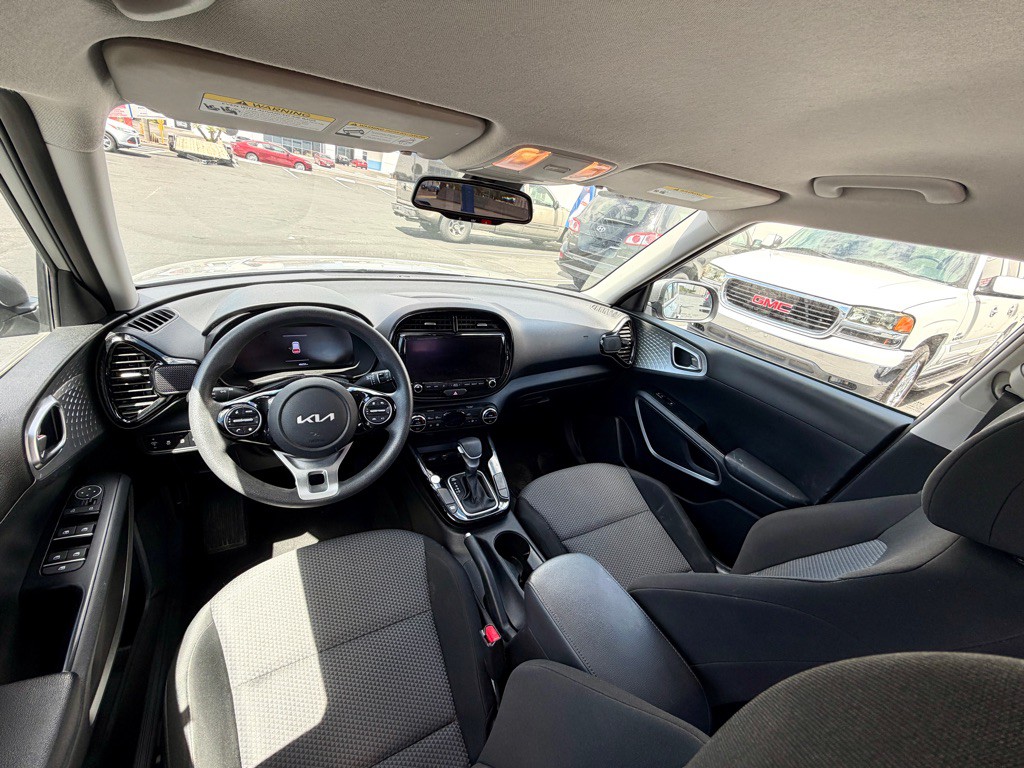 2023 Kia Soul Image 14