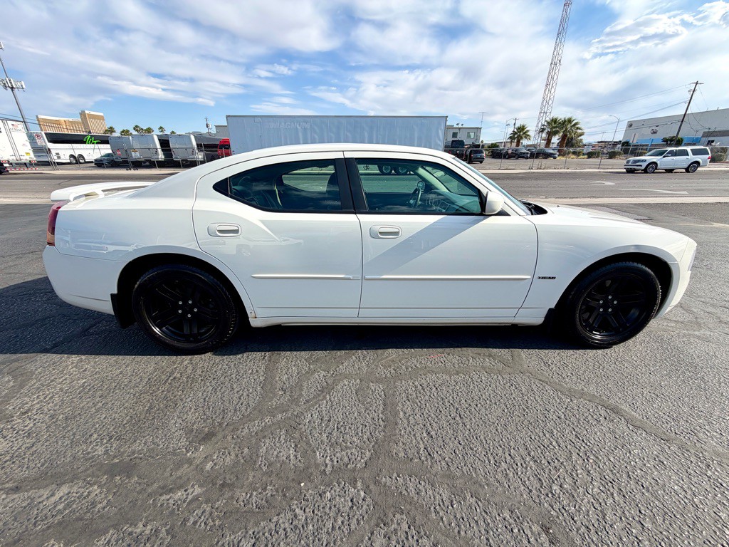 2006 Dodge Charger Image 8