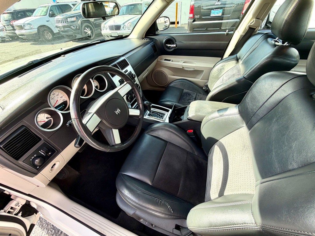 2006 Dodge Charger Image 24