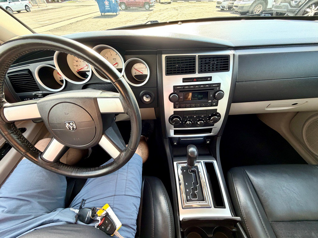 2006 Dodge Charger Image 25
