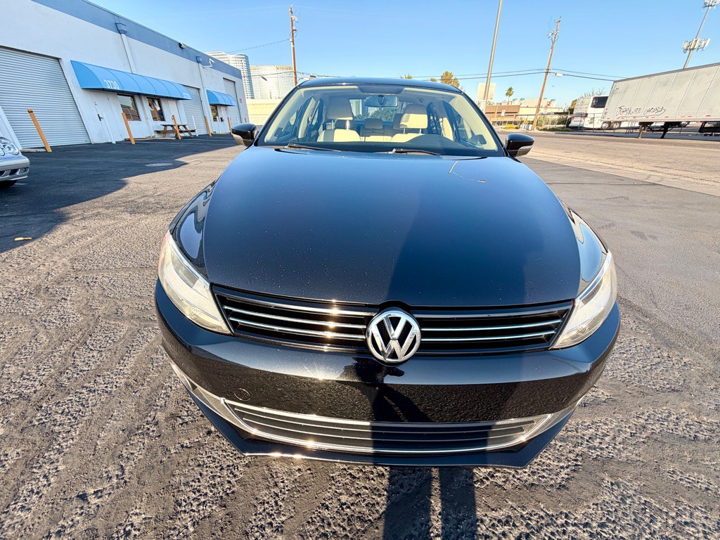 2014 Volkswagen Jetta Image 2