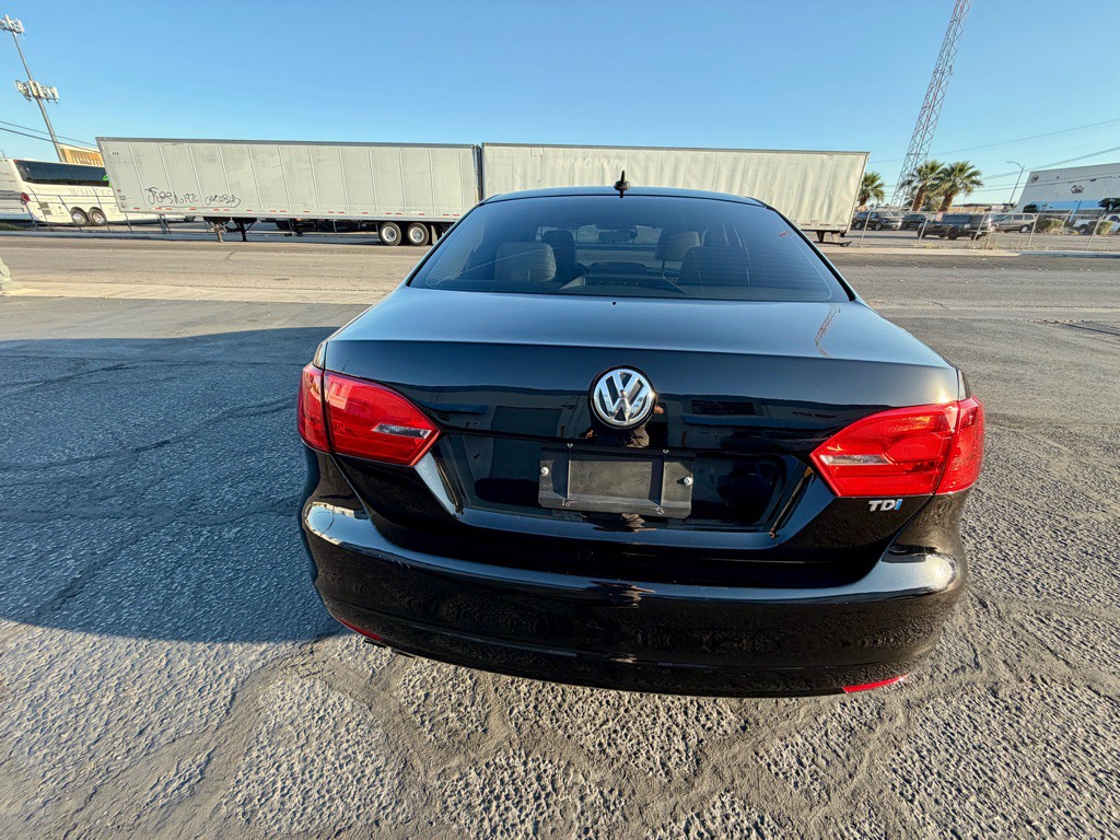 2014 Volkswagen Jetta Image 10