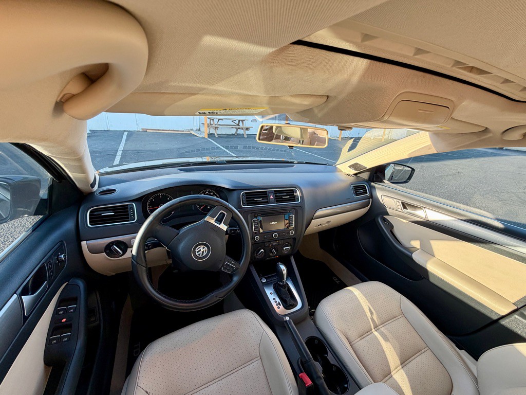 2014 Volkswagen Jetta Image 23
