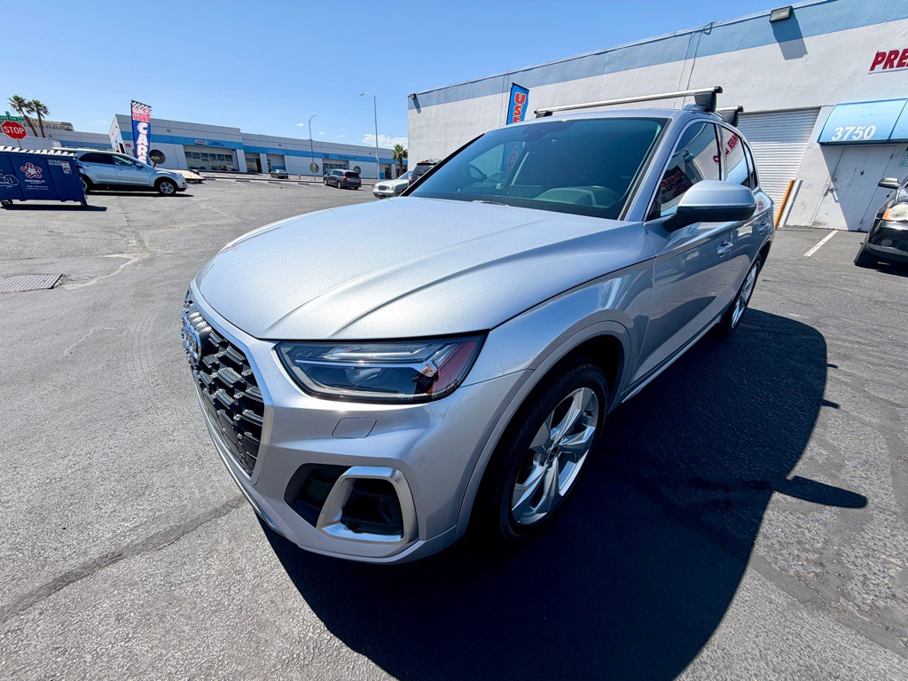 2022 Audi Q5 Image 2