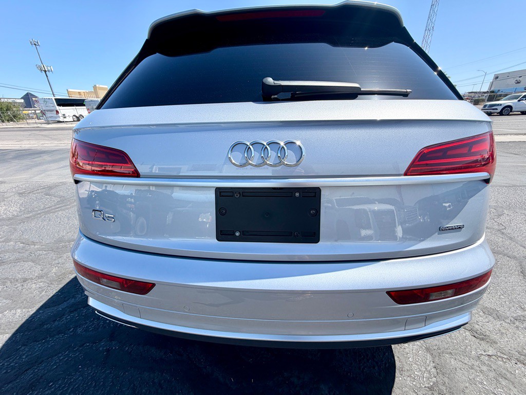 2022 Audi Q5 Image 6