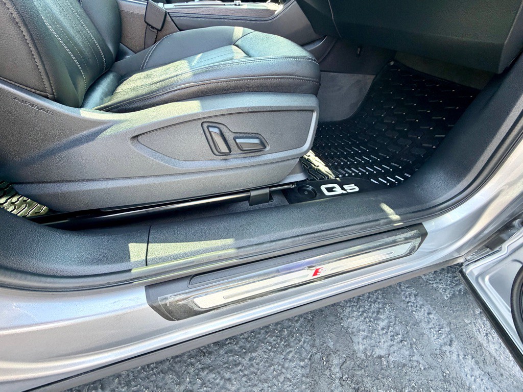 2022 Audi Q5 Image 22