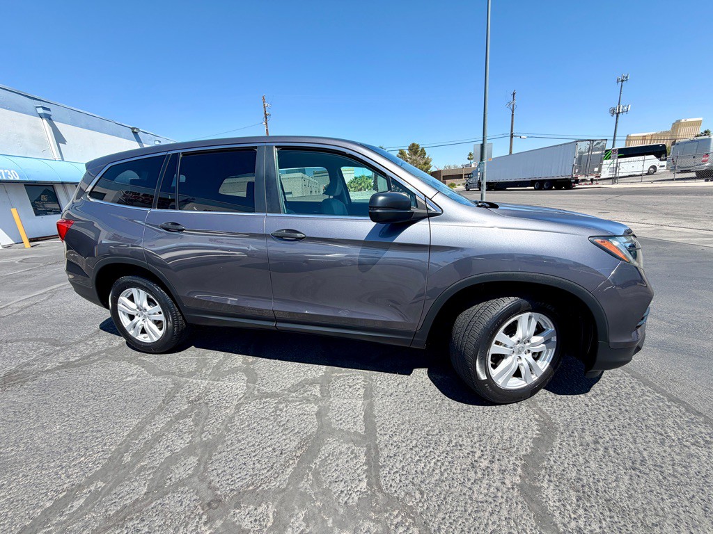 2018 Honda Pilot Image 2
