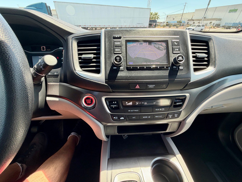 2018 Honda Pilot Image 18