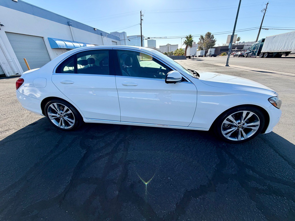 2017 Mercedes-Benz C-Class Image 4