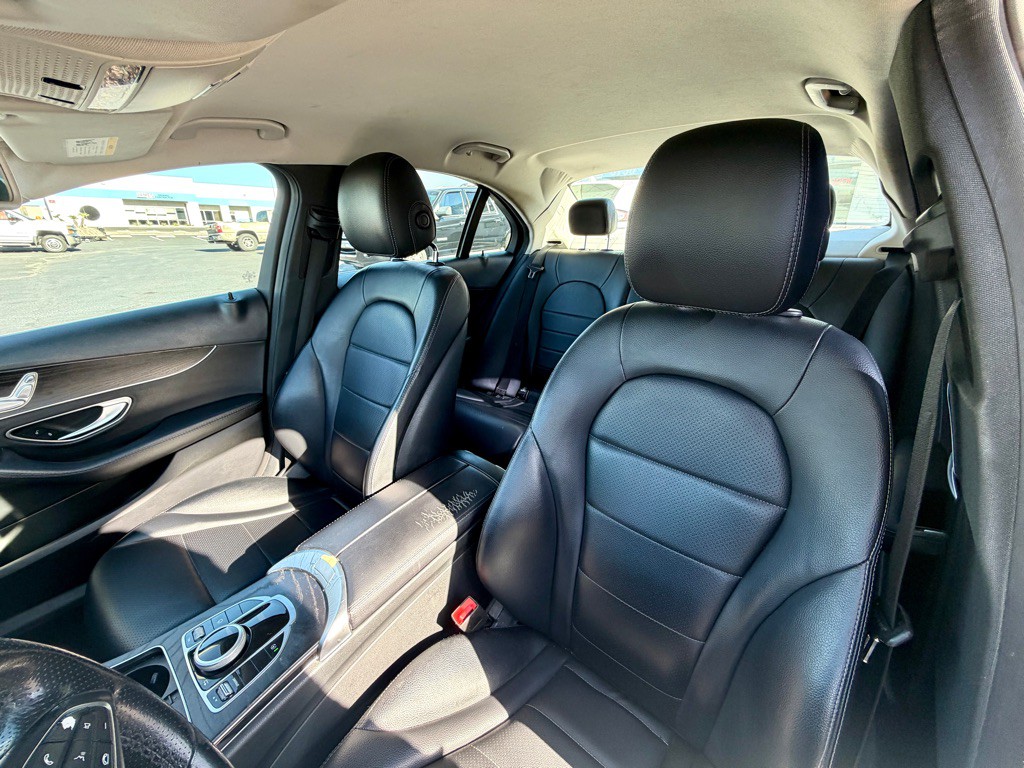 2017 Mercedes-Benz C-Class Image 11