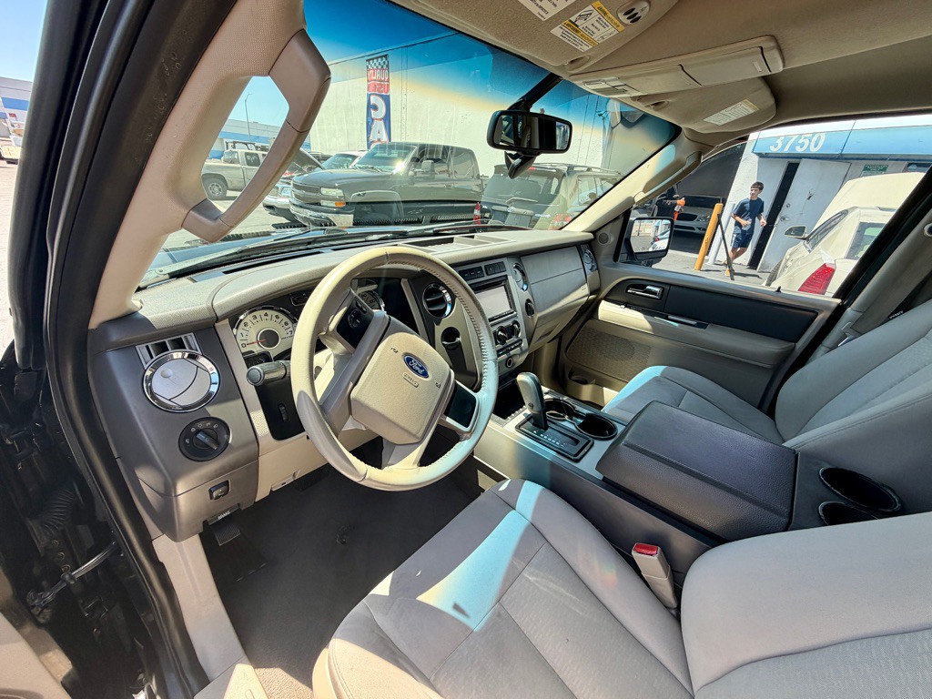 2008 Ford Expedition Image 12