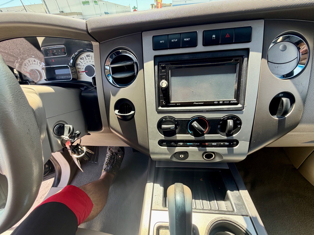 2008 Ford Expedition Image 35