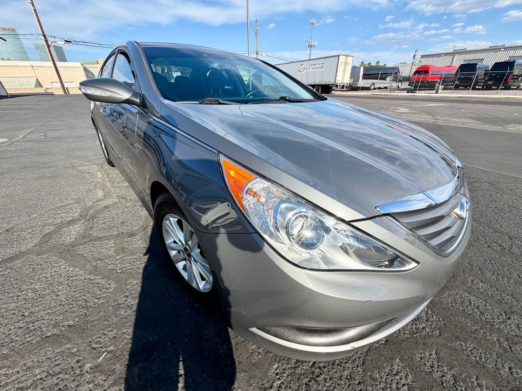 2014 Hyundai Sonata Image 1