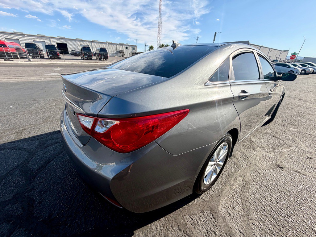 2014 Hyundai Sonata Image 10