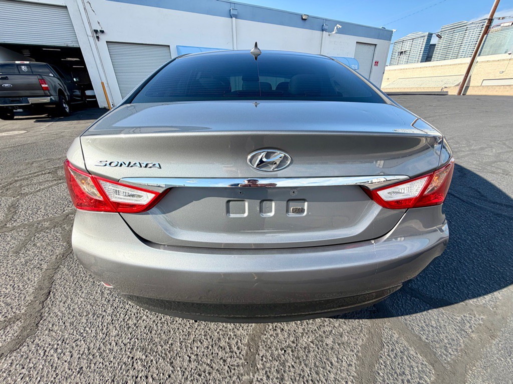 2014 Hyundai Sonata Image 12