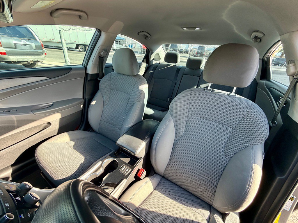 2014 Hyundai Sonata Image 18