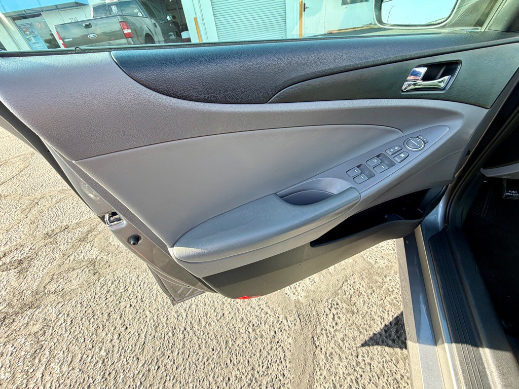2014 Hyundai Sonata Image 20