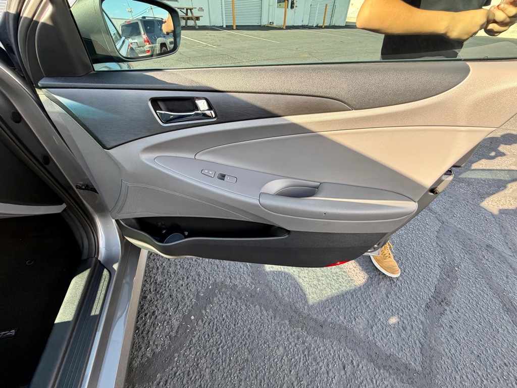 2014 Hyundai Sonata Image 25