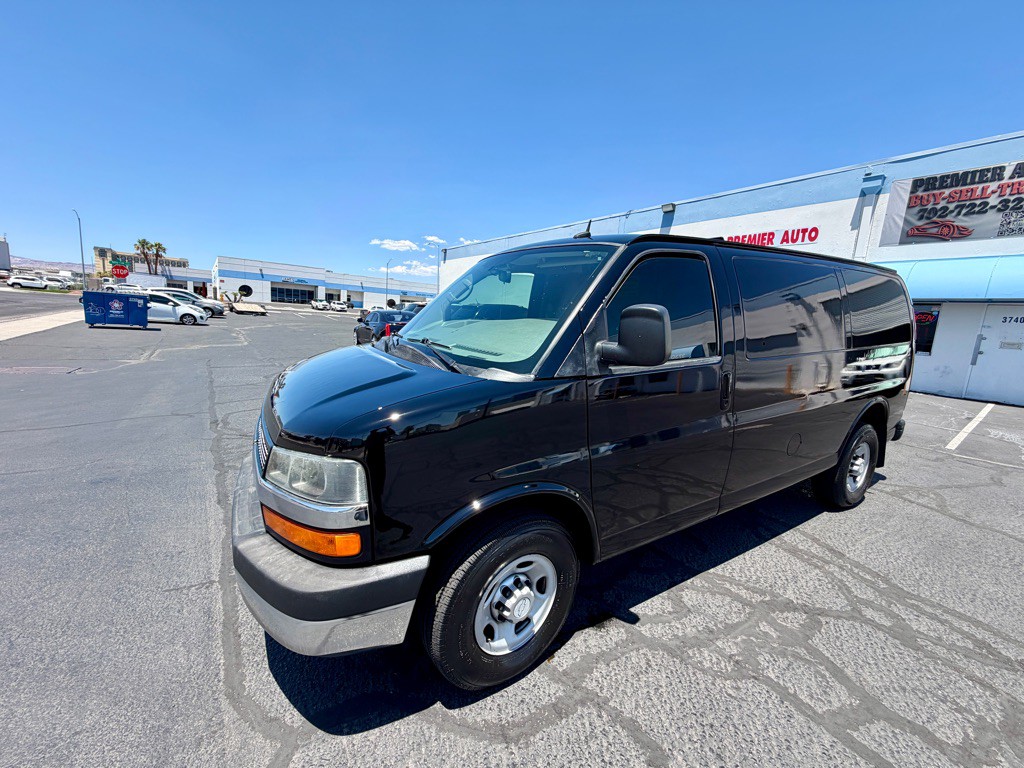2015 Chevrolet Express Image 8