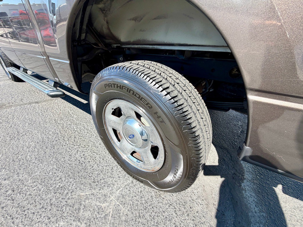 2005 Ford F-150 Image 5