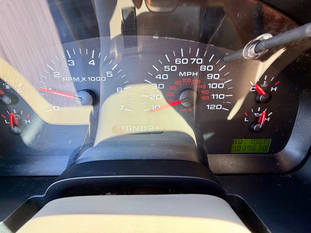 2005 Ford F-150 Image 32