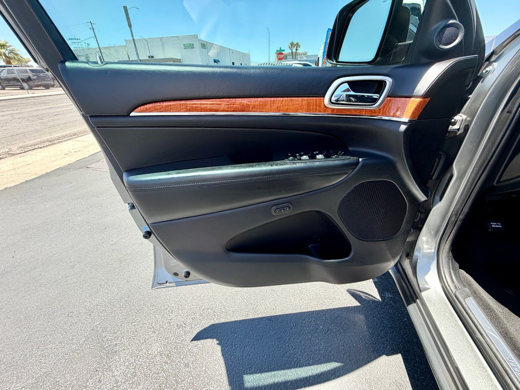 2013 Jeep Grand Cherokee Image 12