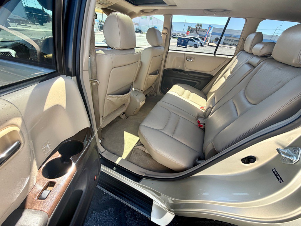 2003 Toyota Highlander Image 11