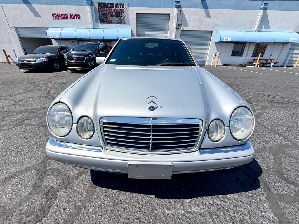 1997 Mercedes-Benz E-Class Image 3