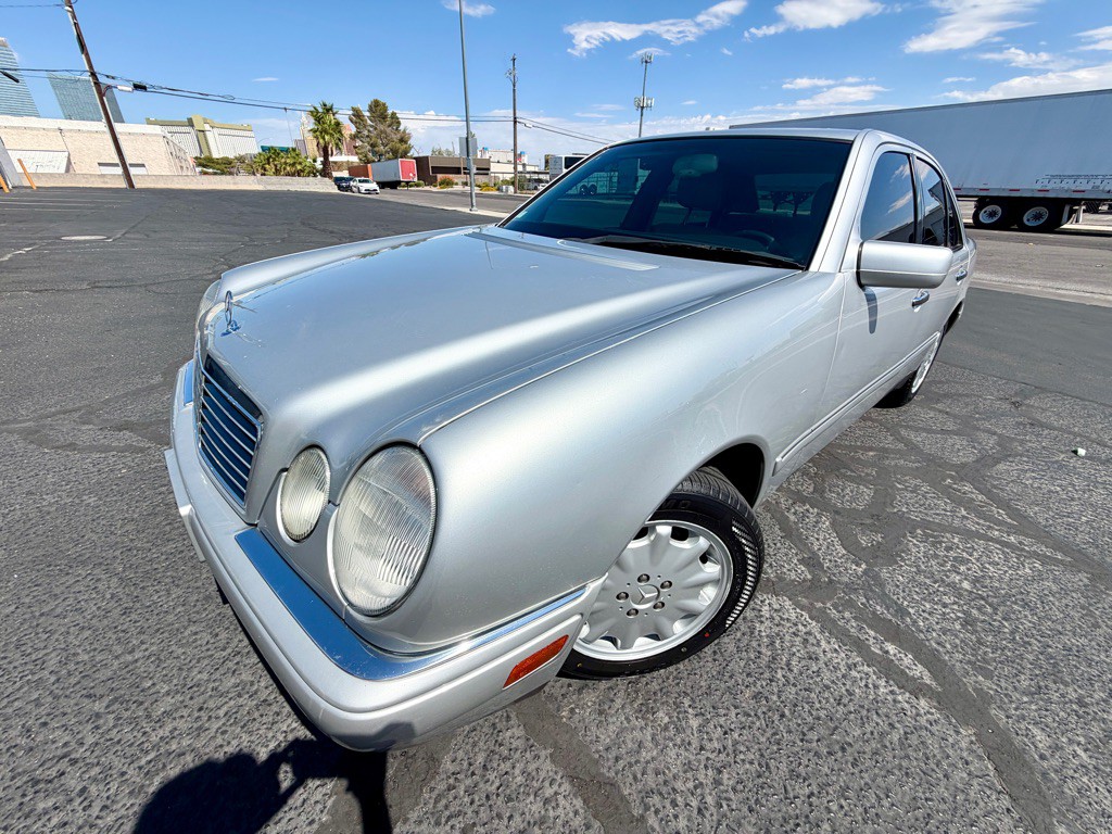 1997 Mercedes-Benz E-Class Image 14