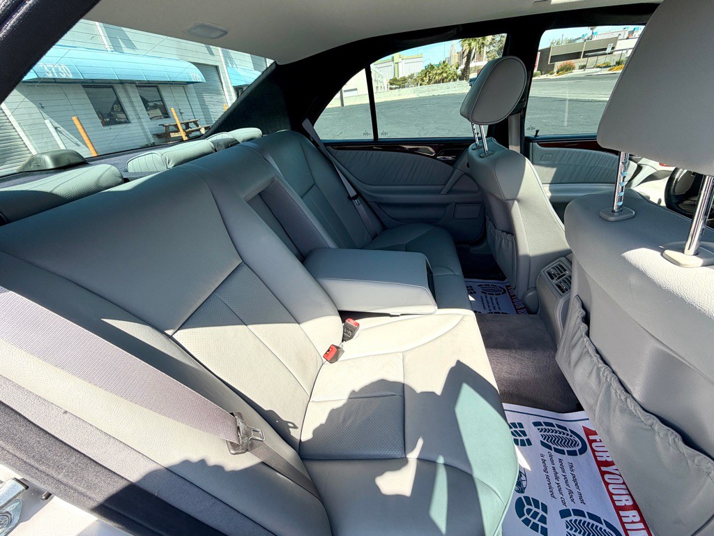 1997 Mercedes-Benz E-Class Image 29