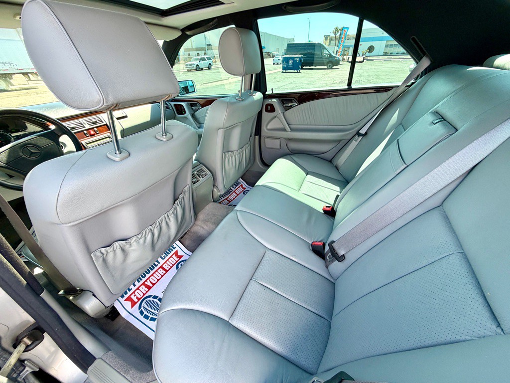 1997 Mercedes-Benz E-Class Image 34
