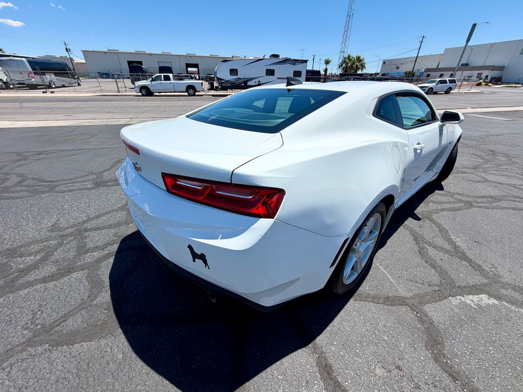 2017 Chevrolet Camaro Image 6