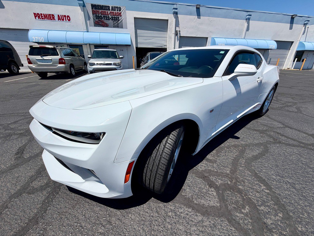 2017 Chevrolet Camaro Image 8