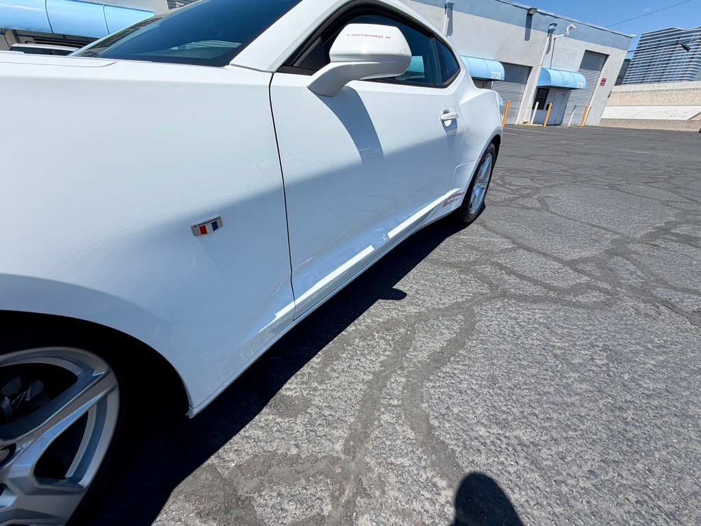 2017 Chevrolet Camaro Image 12