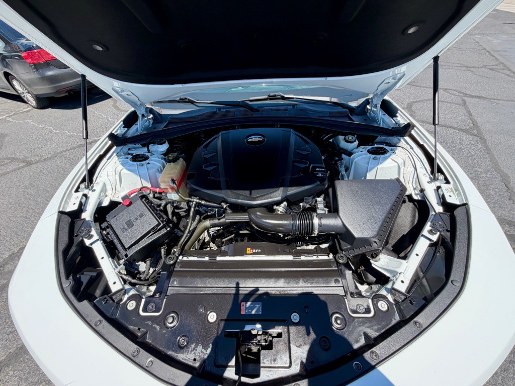 2017 Chevrolet Camaro Image 17