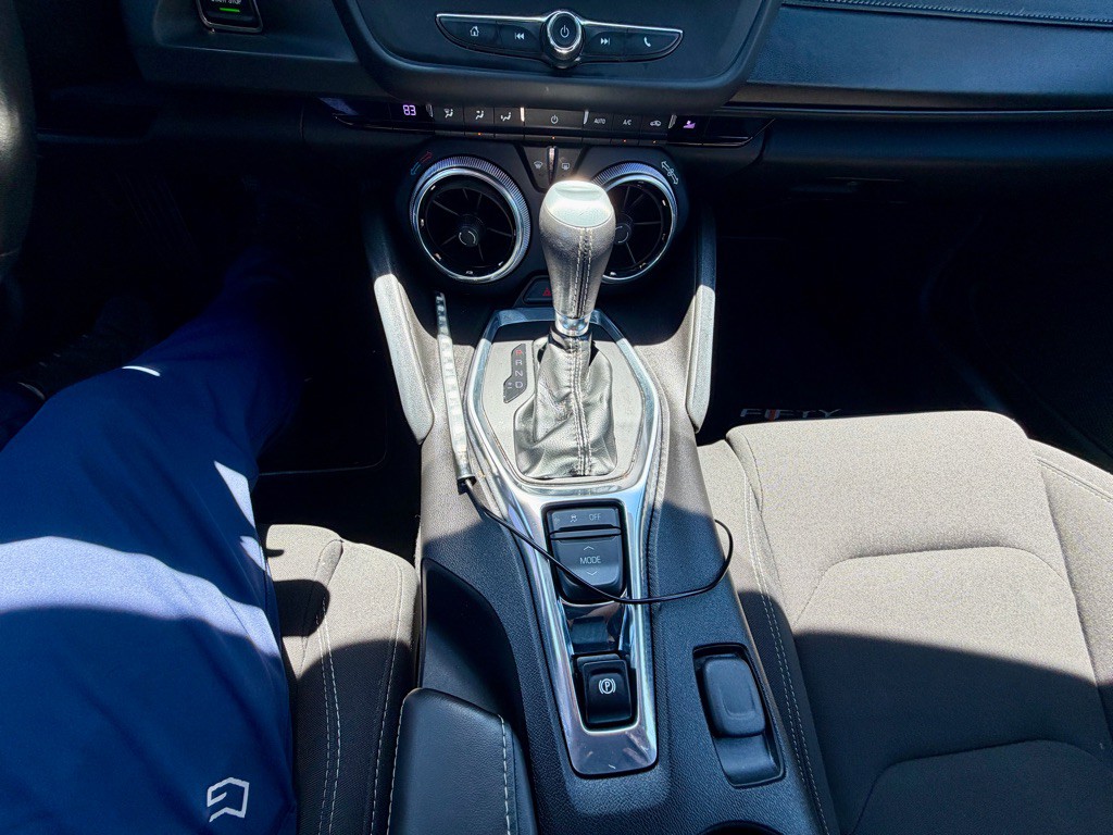 2017 Chevrolet Camaro Image 26