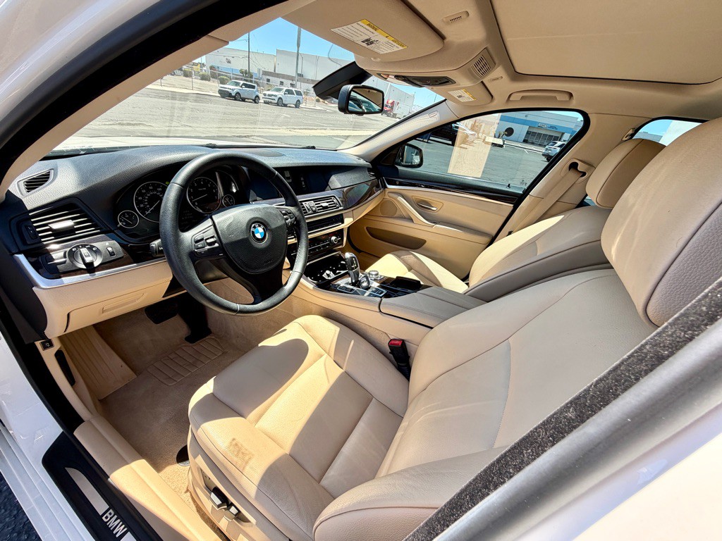 2012 BMW 5 Series Image 12